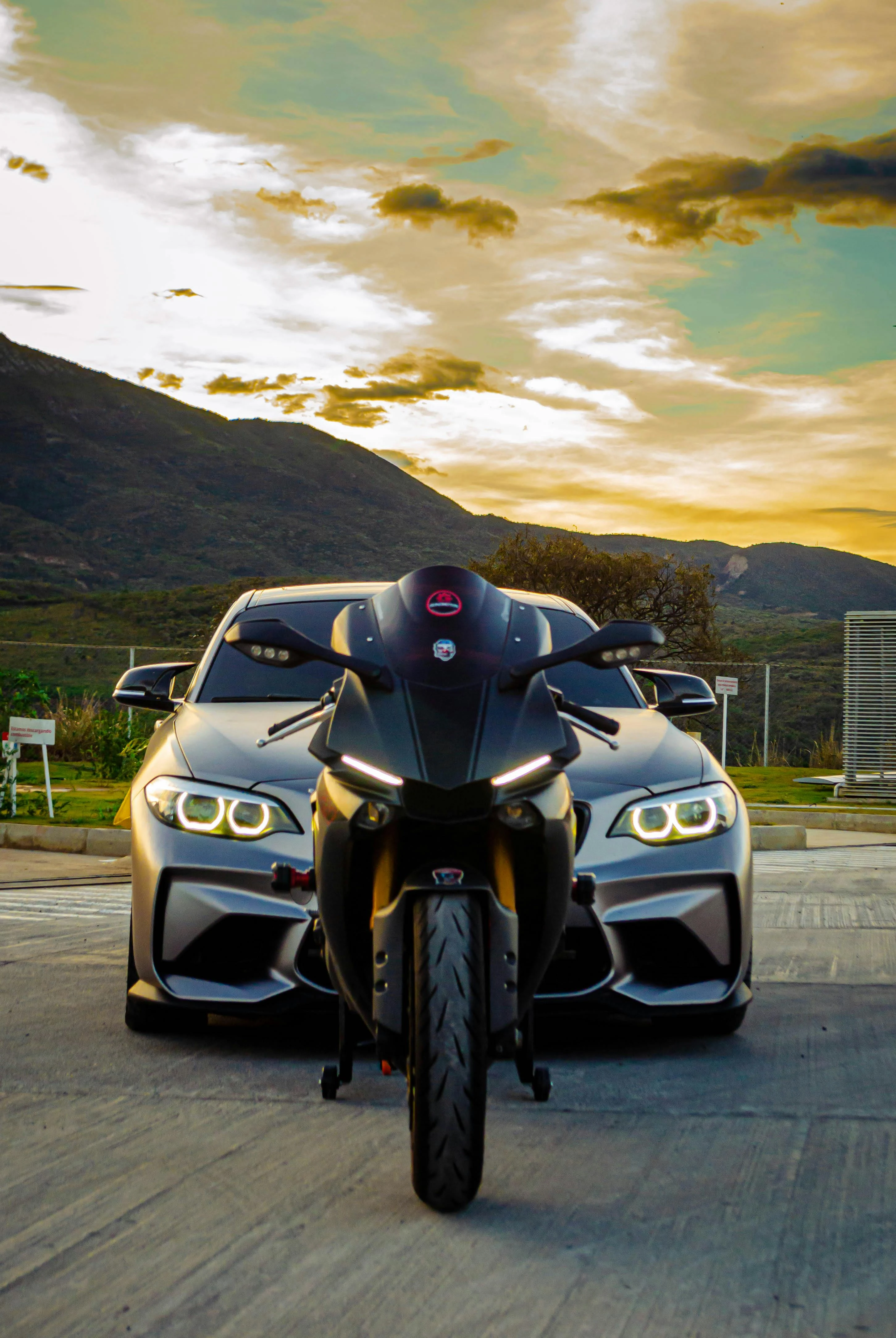Car & Motor Bike